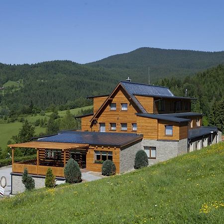 Hotel Havrania Zazriva Bagian luar foto